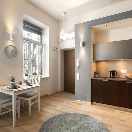 Old Town Apartment Dluga 60 Краків Екстер'єр фото